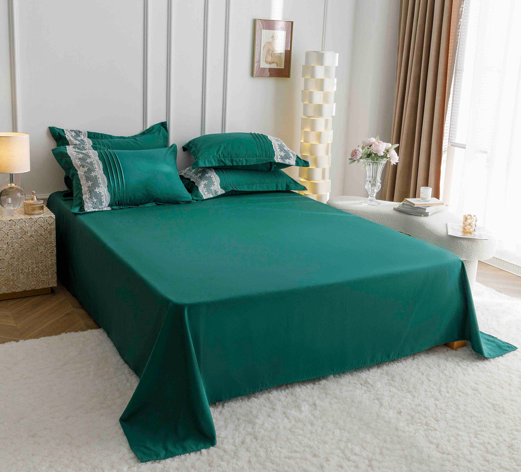 Lenjerie de Pat din Finet Premium cu Inimi Brodate, 6 piese - Verde Smarald