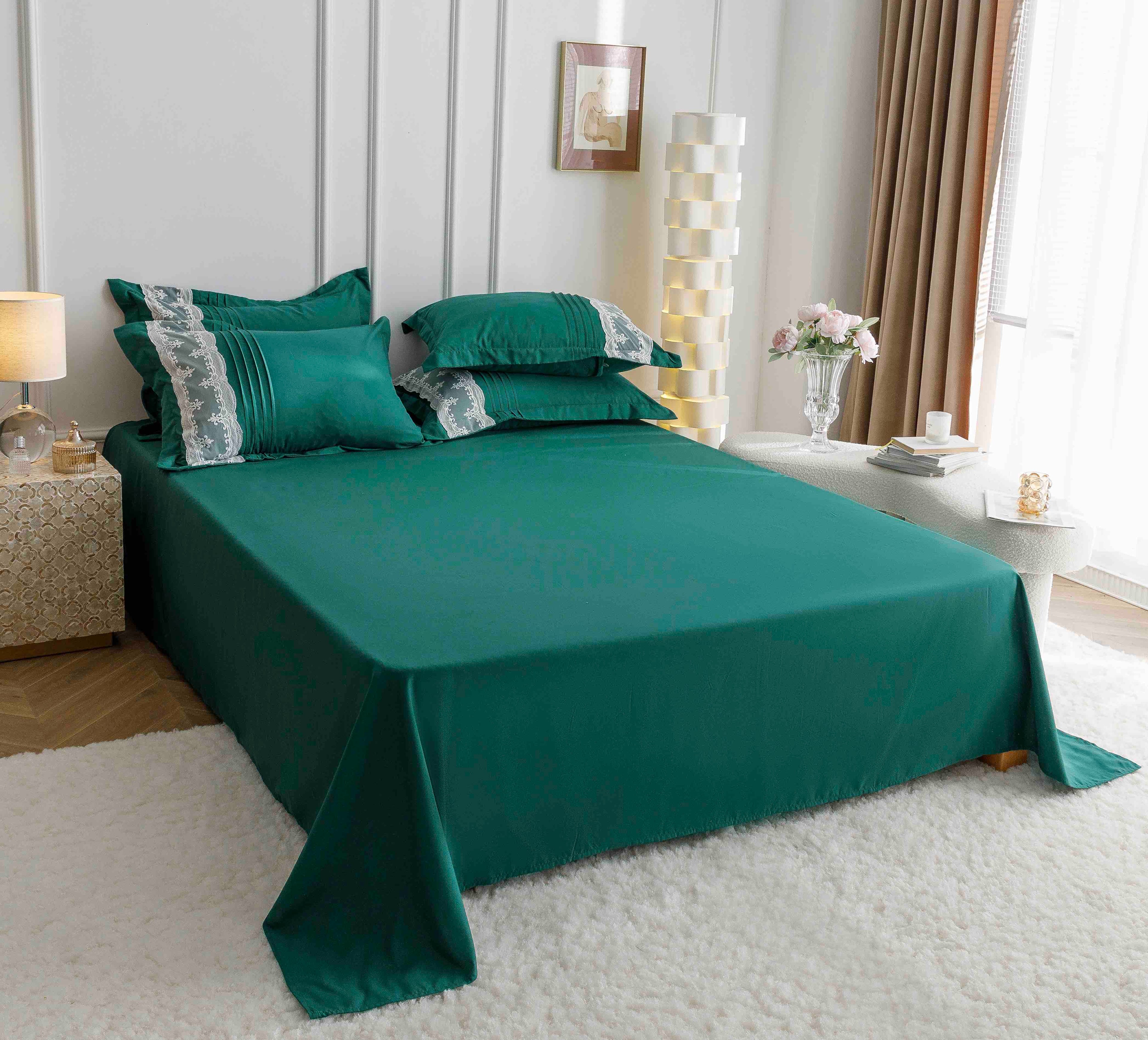 Lenjerie de Pat din Finet Premium cu Inimi Brodate, 6 piese - Verde Smarald