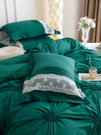 Lenjerie de Pat din Finet Premium cu Inimi Brodate, 6 piese - Verde Smarald
